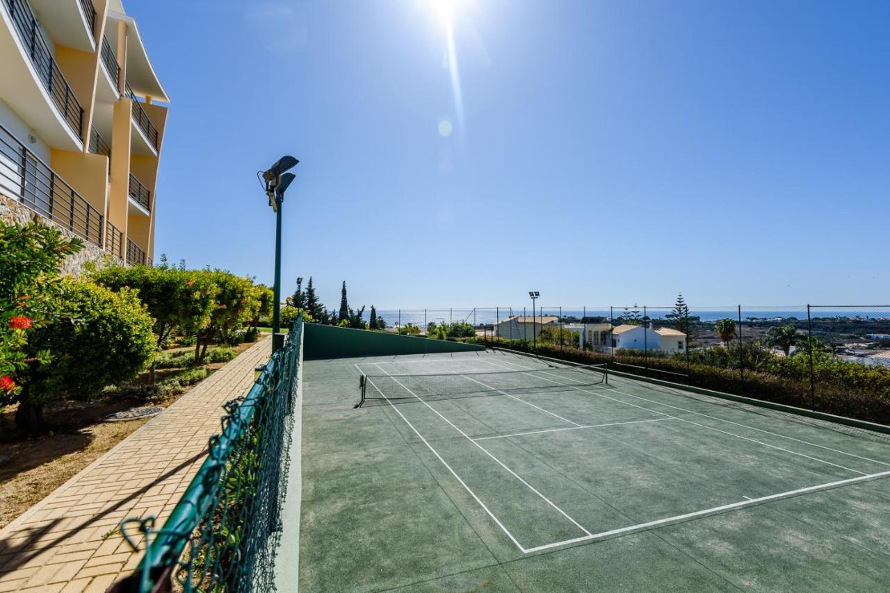 Bnb Homes Ocean View Apartment With Huge Sunny Terrace, 2 Swimming Pools & Tennis Court Albufeira Exterior foto